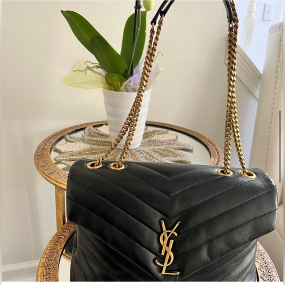 SAINT LAURENT LOULOU MATELASSE MEDIUM  QUILTED LEATHER SHOULDER BAG - Picture 16 of 16